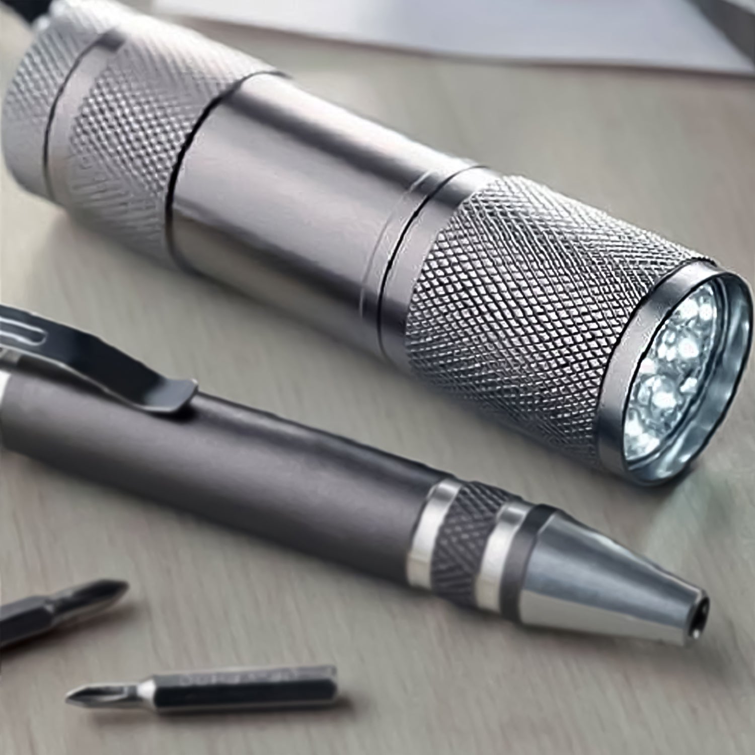 Portable Mini Torch, Super-Bright Mini 3 LED Bulb Pocket Torches - Small Keyring Torch Flashlight for Camping, Hiking, DIY, Travelling, Outdoors and More 3 Battery operated (Battery not included / 1 pc / Mix Color ) Your Brand