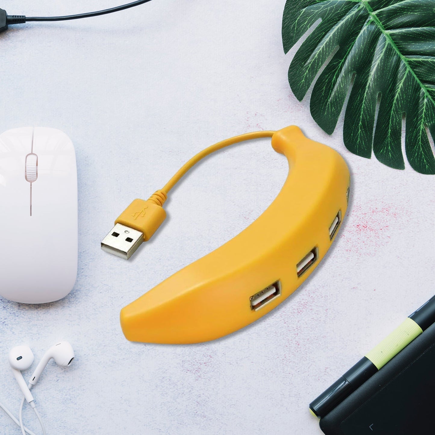 Banana Shape USB Hub, 2.0 Hub USB Splitter, 4-Port USB Hub (1 Pc) Your Brand
