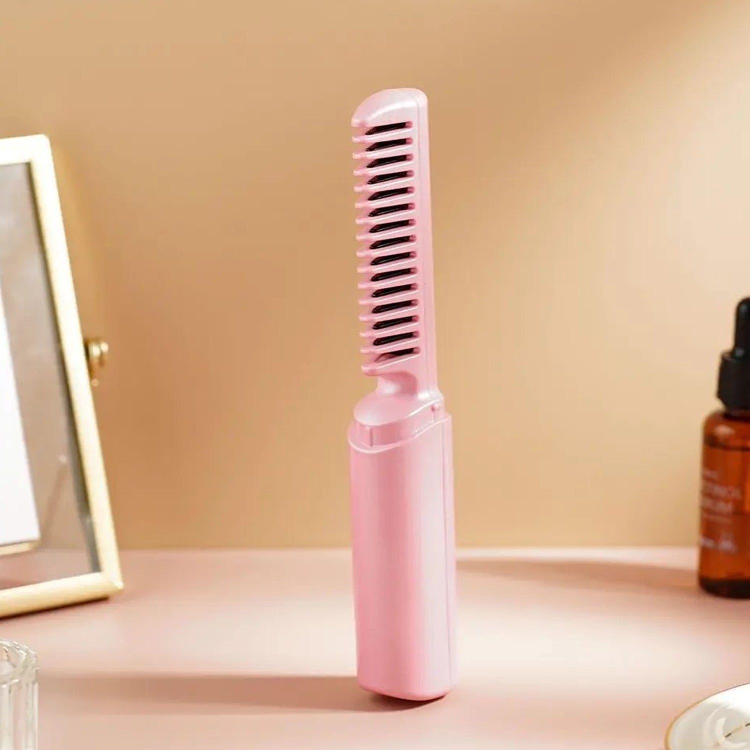 Rechargeable Mini Hair Straightener, Travel Portable USB Charging Cordless Hair Straightener Bursh, Three Temperature Adjustments Flat Iron Comb (1 Pc) Your Brand