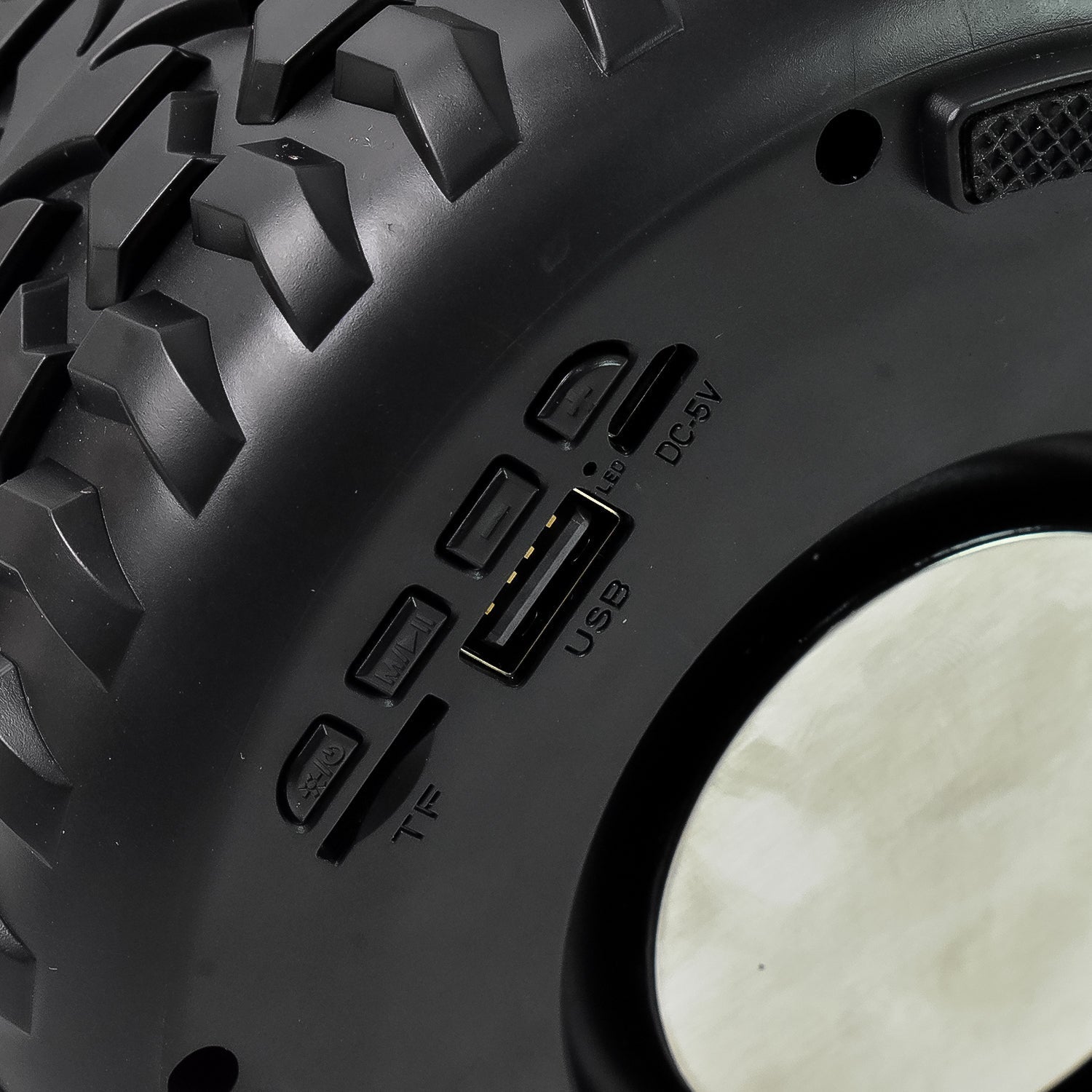 Portable Tyre / Wheel Shape Wireless Bluetooth Speaker (1 Pc) Your Brand