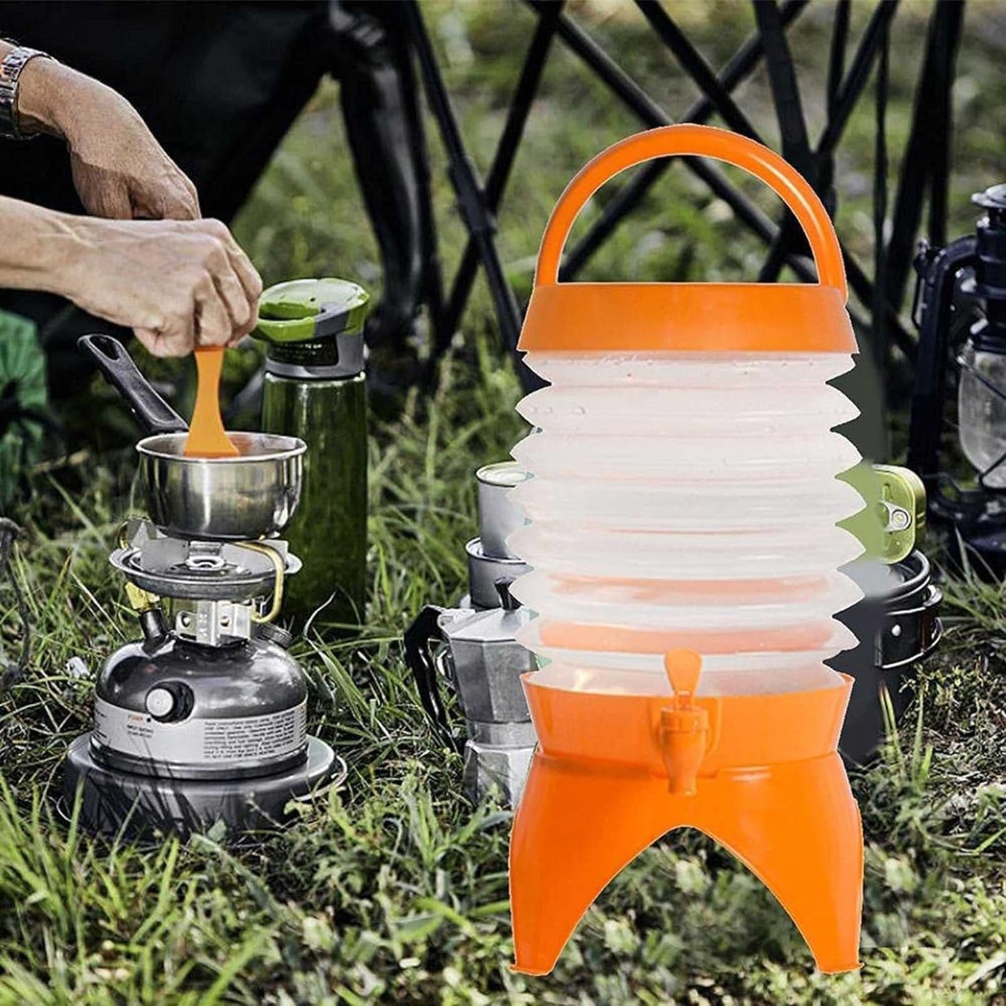 Plastic Collapsible Beverages Container with Tap Cold Drink Dispenser Folding Water Storage Water Jug Tank for Home and Outdoor Party Traveling Picnic (3.5 Litter/ Multicolor) Your Brand
