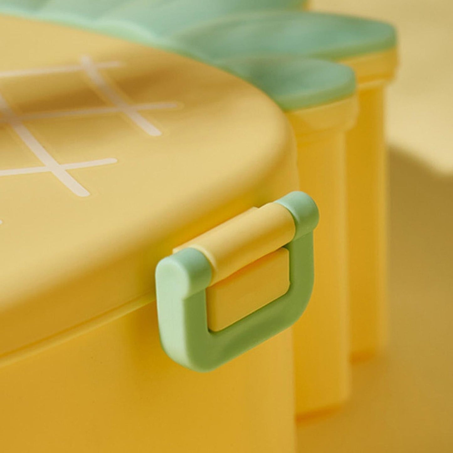 Kids Lunch Box Cute Pineapple Shaped Bento Box with Fork Spoon  Office Lunch Box (1 Pc )