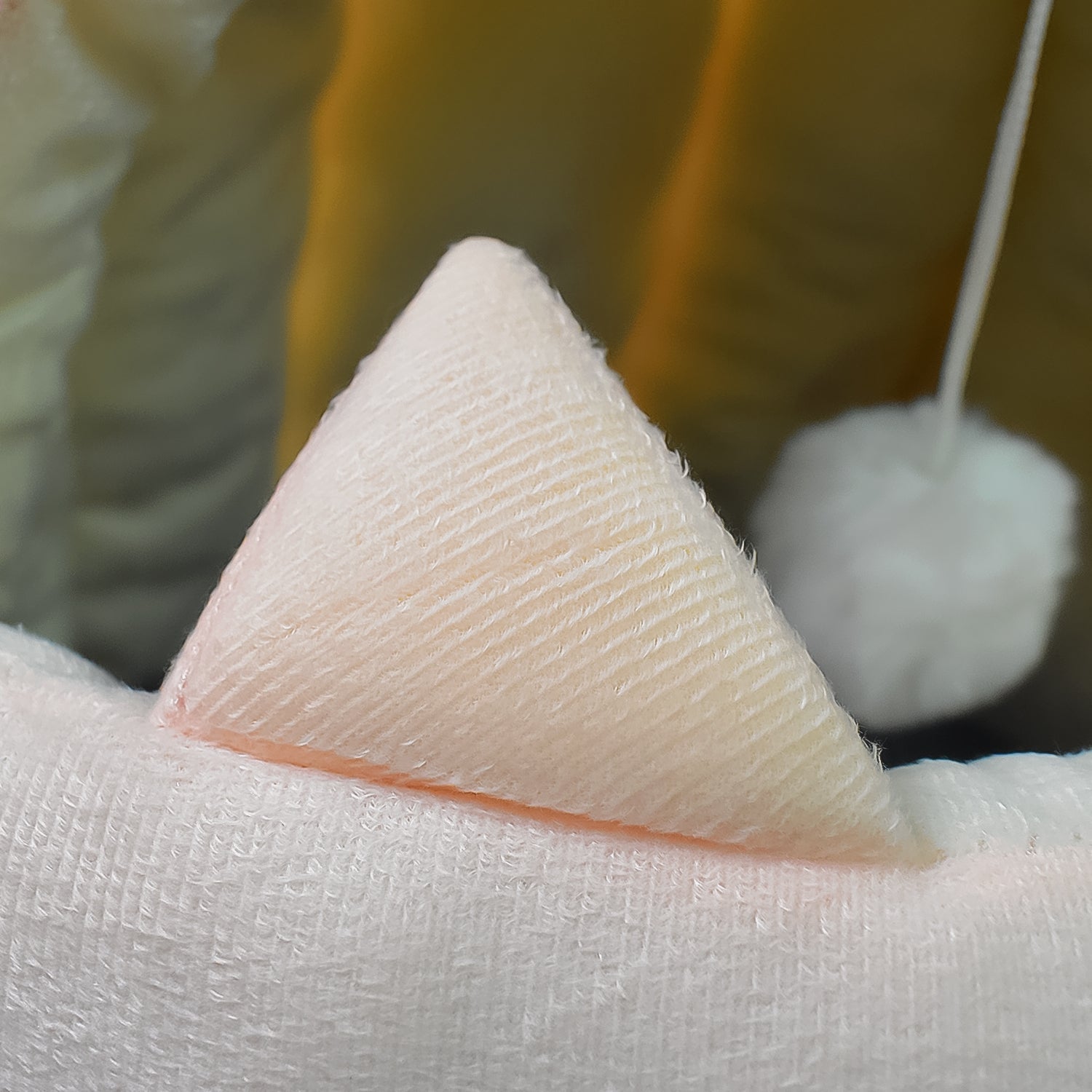 Cute Cat  / Dog Sleeping Bed, Pet Supplies | Dog Supplies | Beds (1 Set) Your Brand