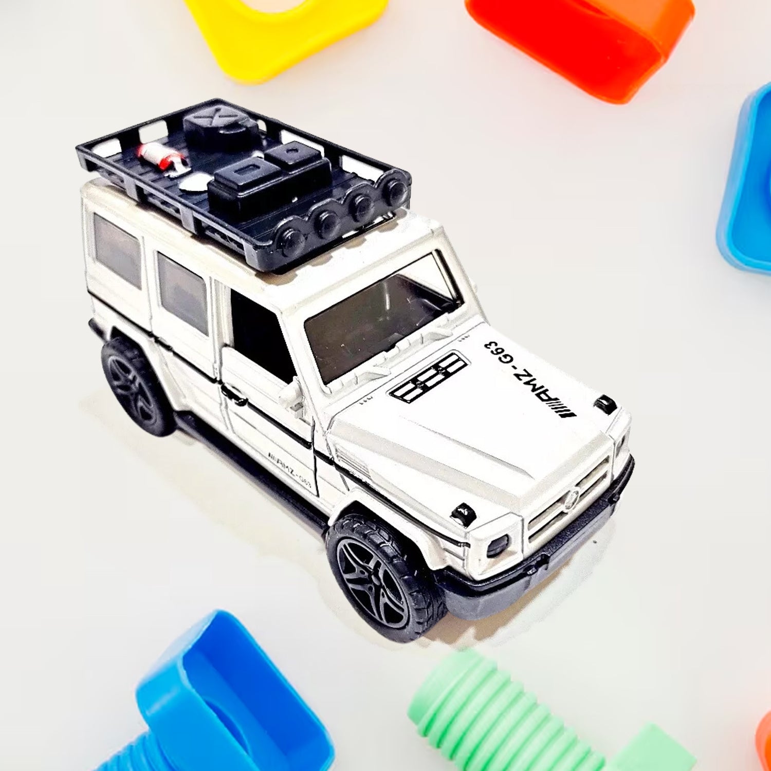 Alloy Metal Pull Back Die-cast Car, Jeep Model Car Off Road Die cast Metal Pullback Toy car with Doors Open Boys Gifts Toys for Kids Age 3+ Years (Pack of 1) Your Brand