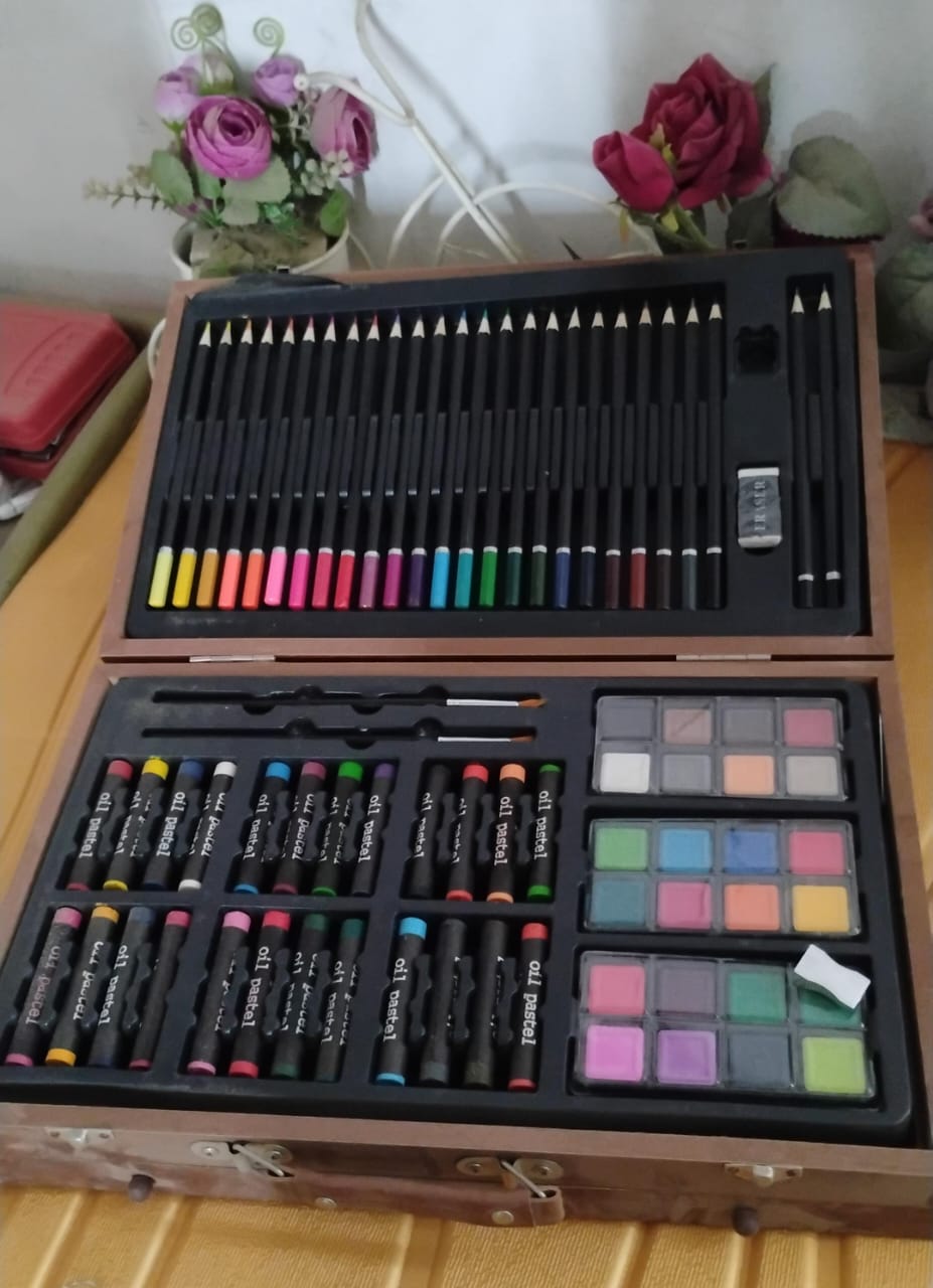 Artist Drawing & Painting Color Set ith Wooden Case (112 Pcs Approx) Your Brand