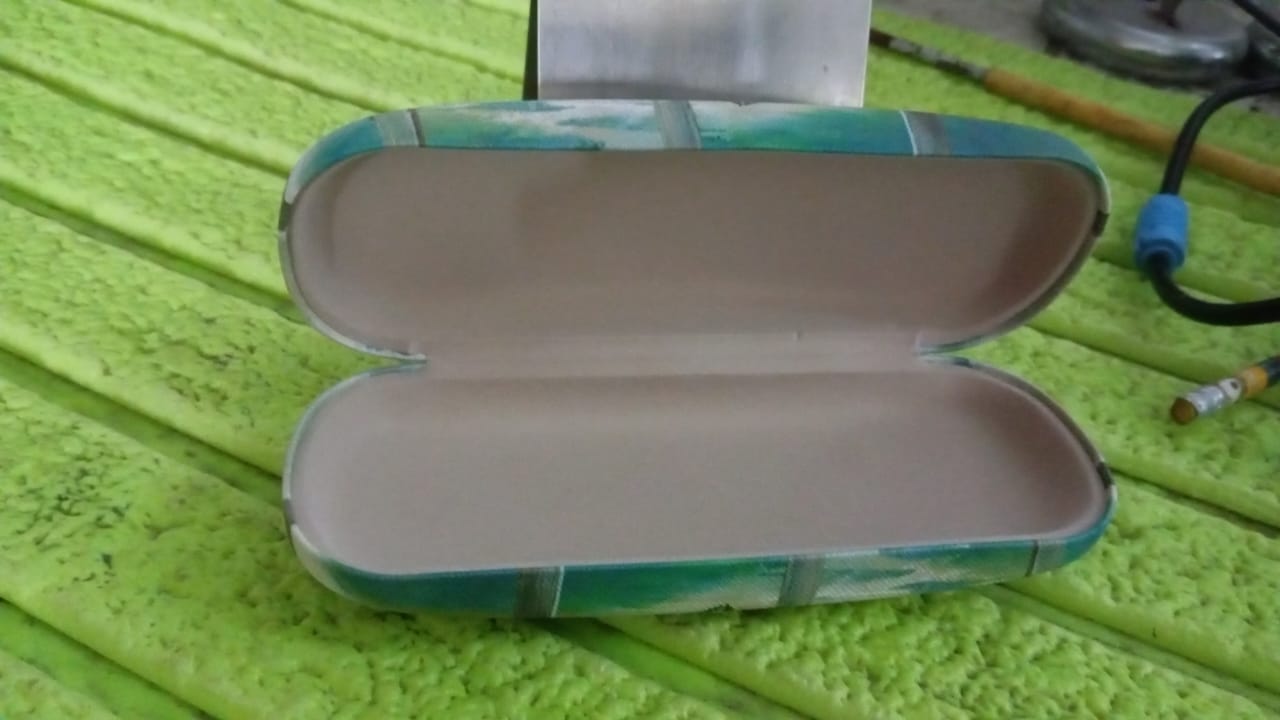Flowers Decorative Glasses Case Eyeglasses Storage Box (1 Pc / Mix color) Your Brand