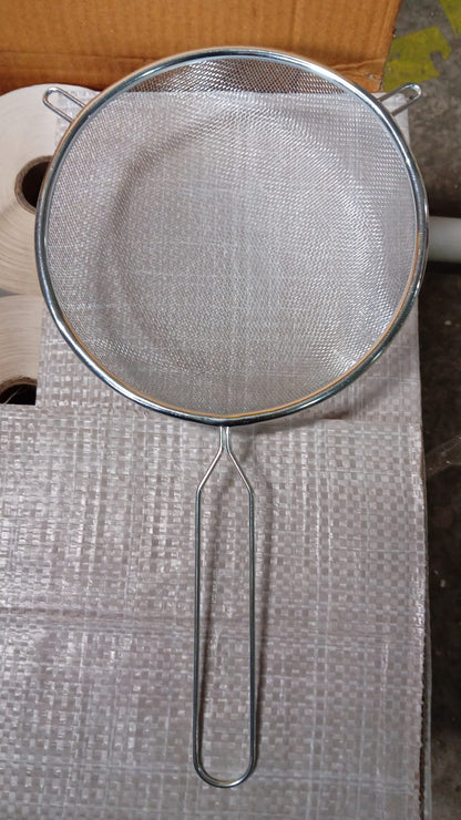 Big Mesh Strainer With Handle Stainless Steel Oil Straine, Mesh Sieve Strainer(1 Pc) Your Brand