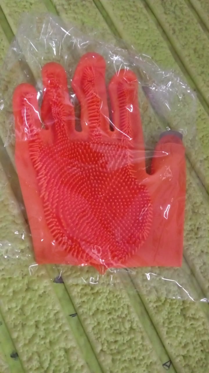 Silicone Glove with Multi-Function Blade for Cutting and Cleaning Vegetables Fruit and Other Cultures Gardening Tool (1 Pc) Your Brand
