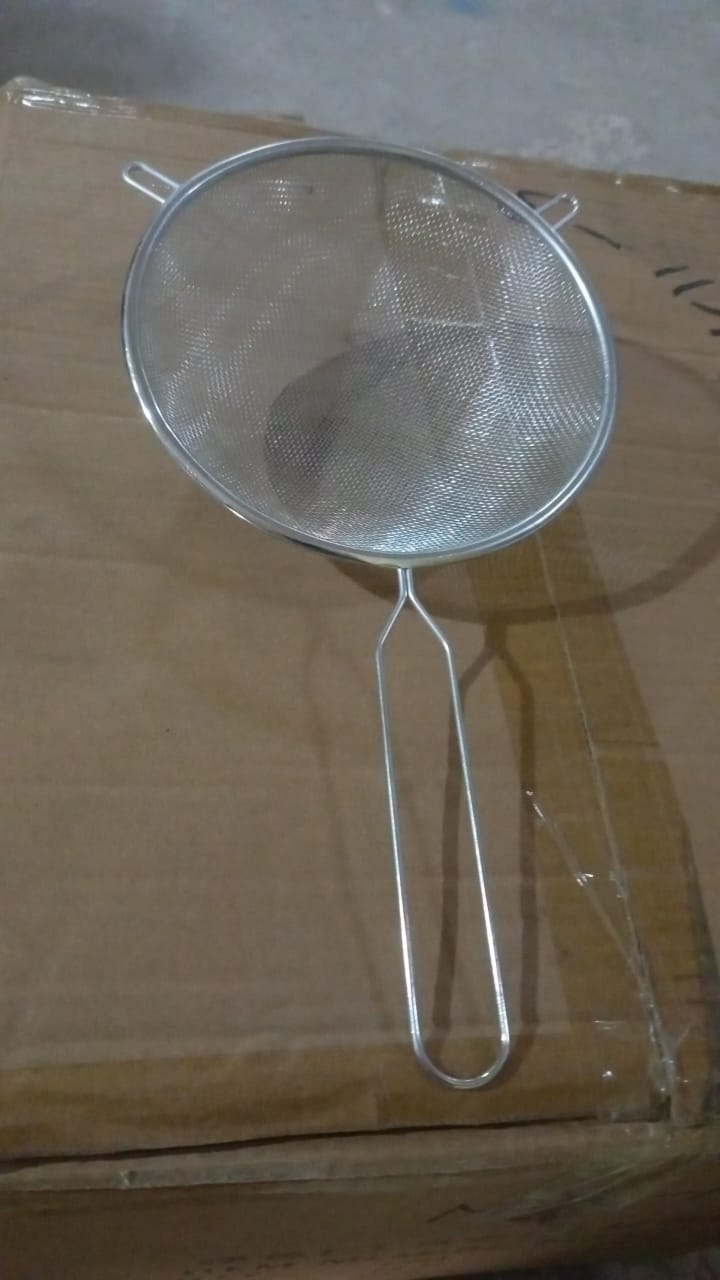 Small Mesh Strainer With Handle Stainless Steel Oil Straine, Mesh Sieve Strainer (1 Pc) Your Brand