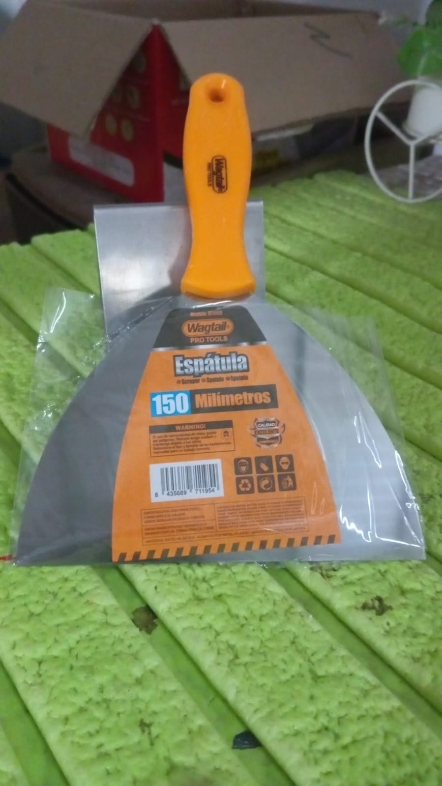 Paint Scraper Window Glass Filling Putty Knife (150 MM / 1 Pc) Your Brand