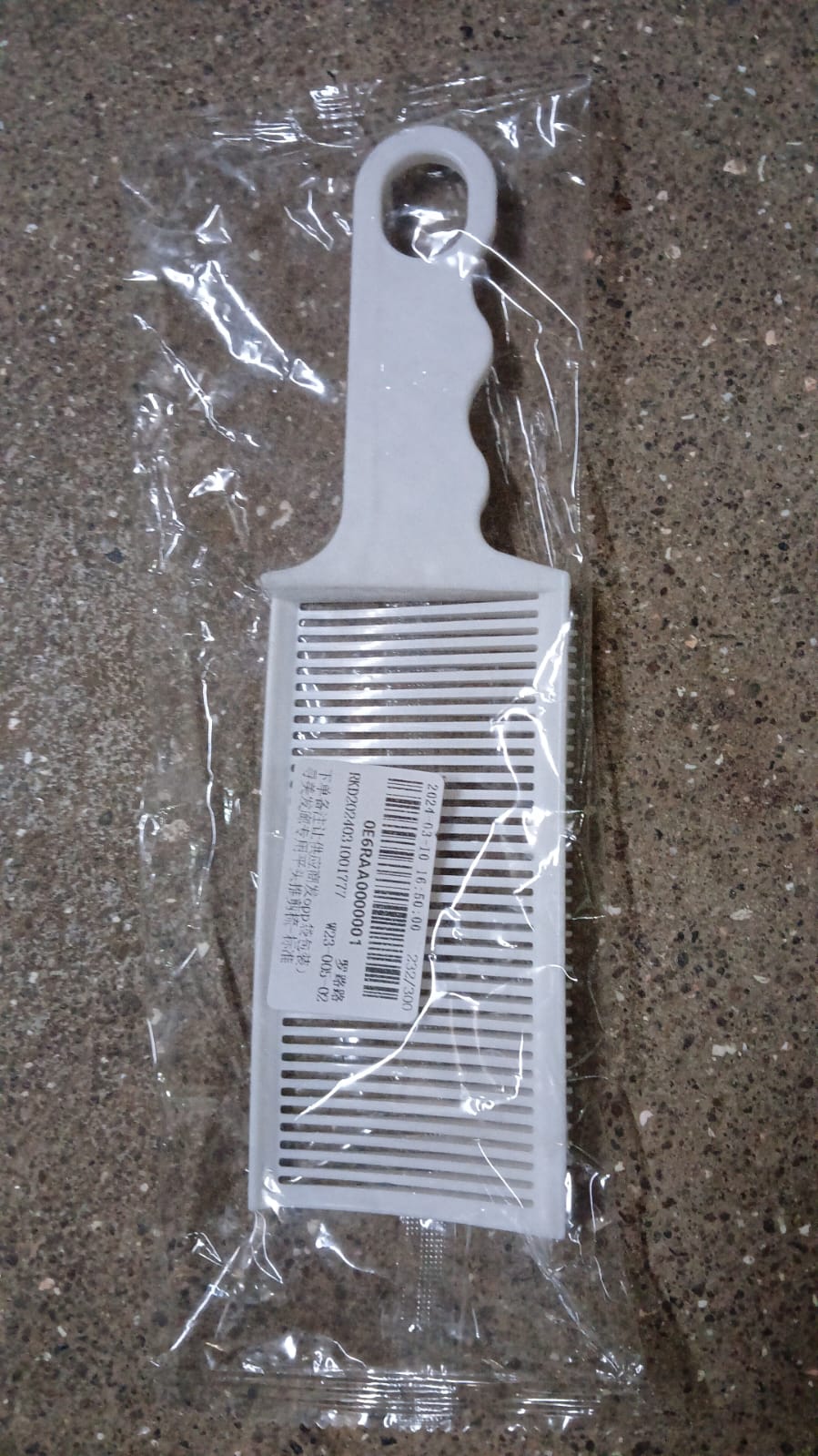 Ergonomic Flat Top Fading Clipper Comb Hair Care Styling | Brushes & Combs (1 Pc) Your Brand