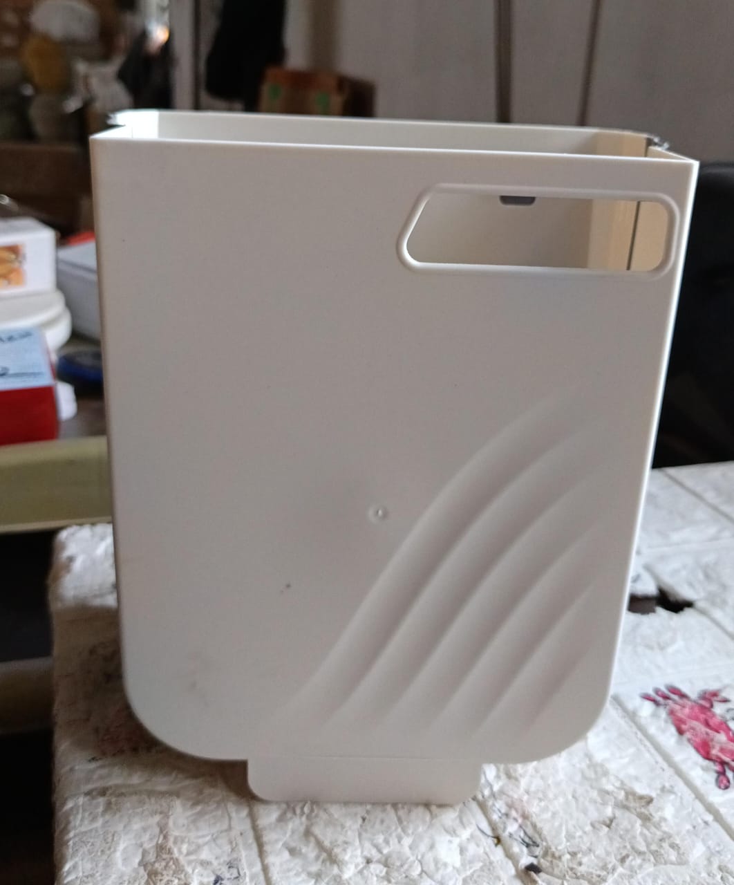 Hanging Trash Can for Kitchen Cabinet Door, Small Collapsible Foldable Waste Bins, Hanging Trash Holder for Bathroom Bedroom Office Car, Portable Your Brand