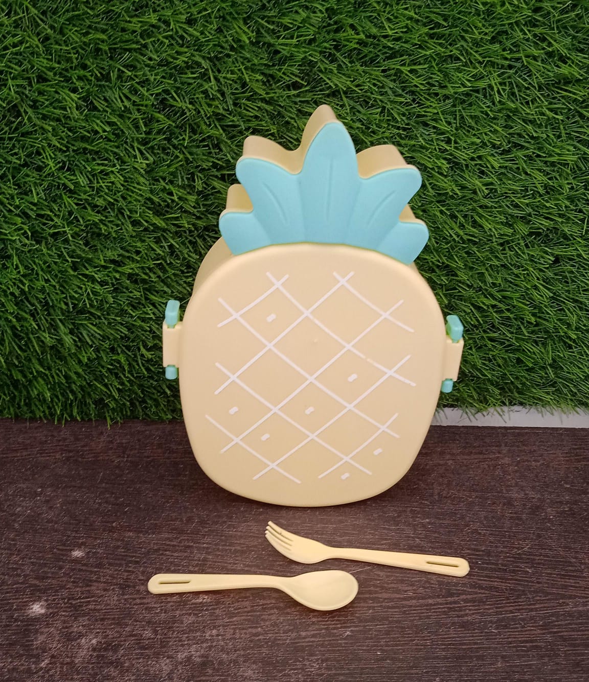Kids Lunch Box Cute Pineapple Shaped Bento Box with Fork Spoon  Office Lunch Box (1 Pc )