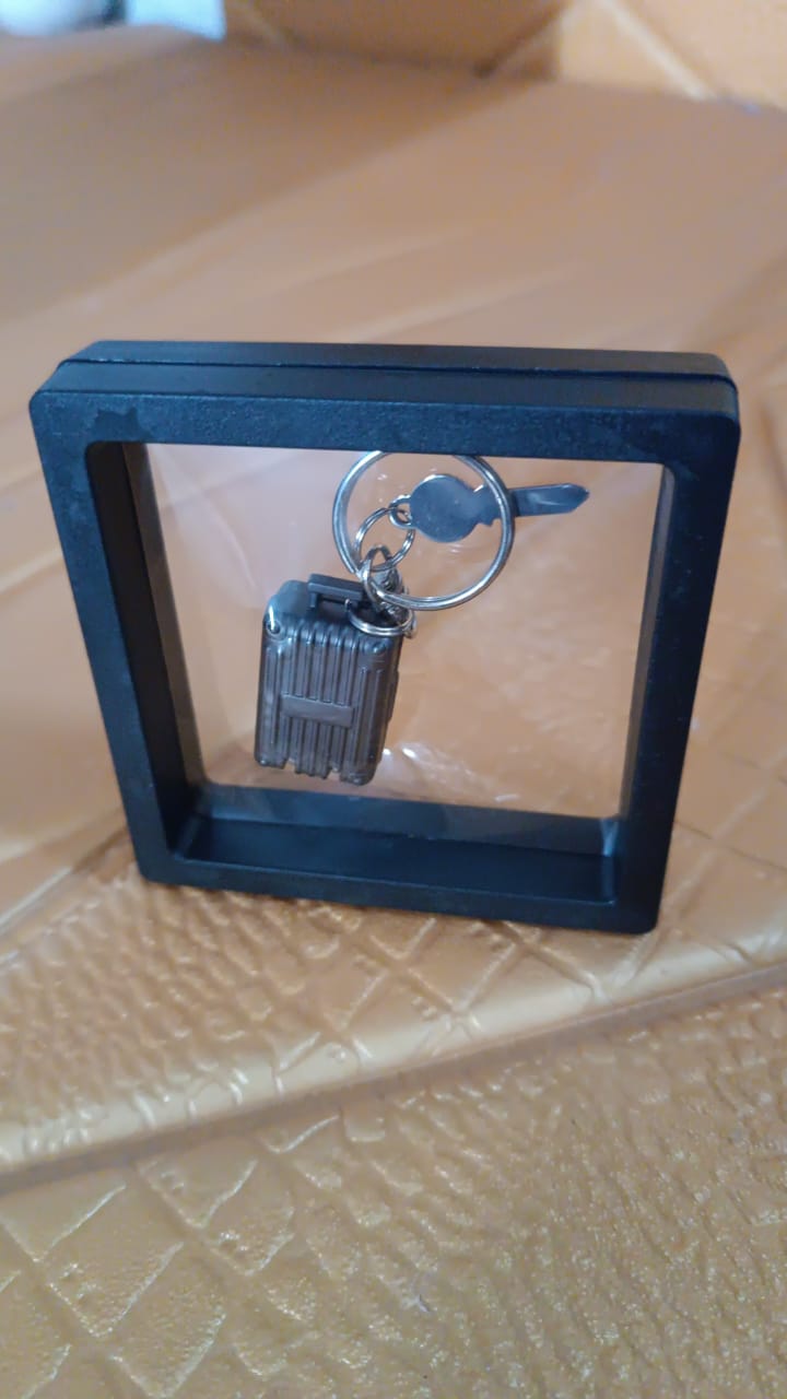 Suitcase Shape Nail Clipper Keychain Key & 3D Floating Frame Display Case (1 Set)