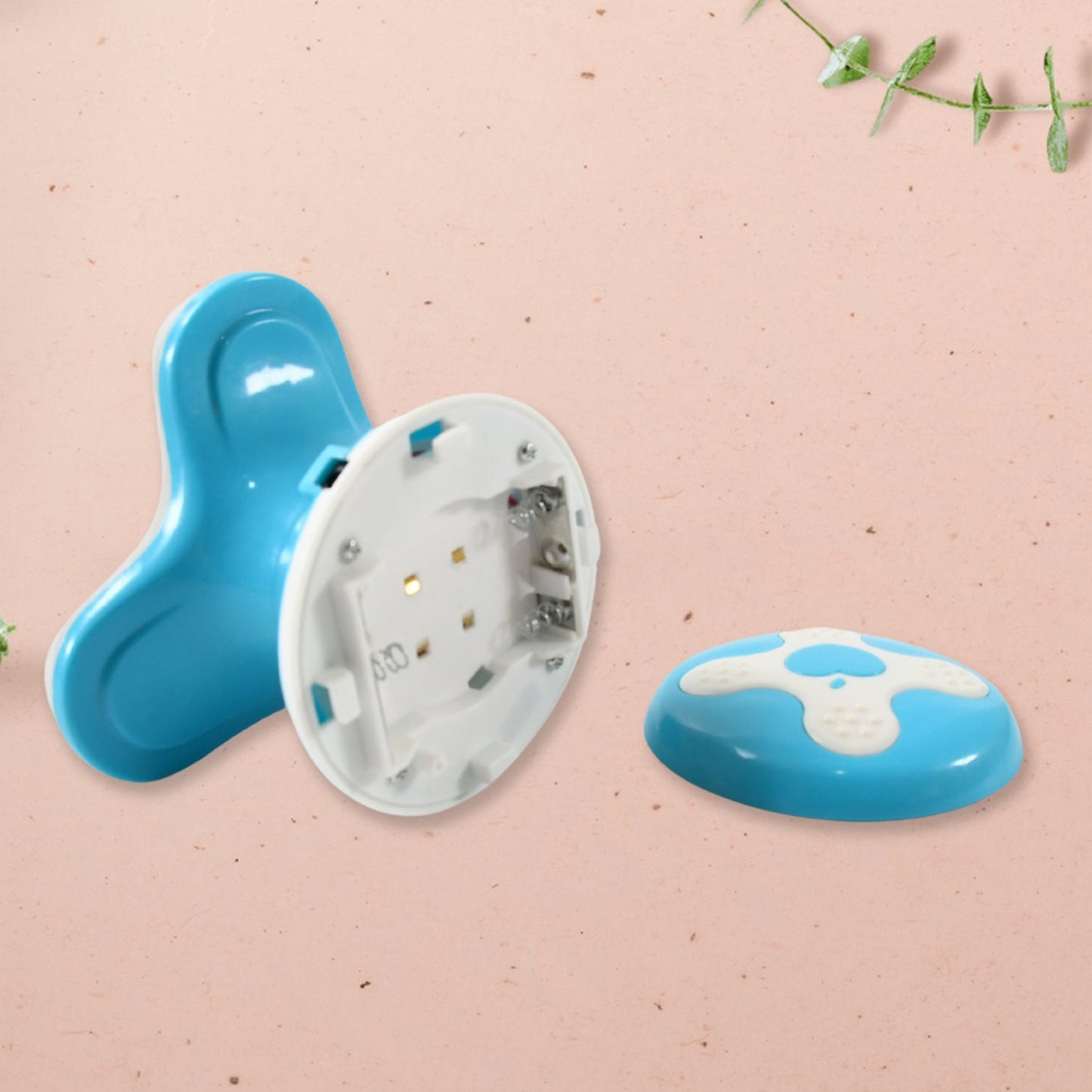 12719 Multifunctional Mini Massager Triangle Electric Usb Massager Automatic Switch Relieve Fatigue As A Gift (1 Pc  Battery Not Included) Wukusy