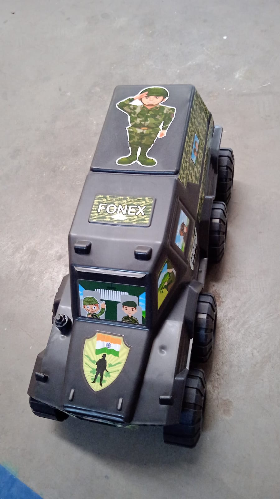 Big Military 8-Wheel Plastic Car Toy (1 Pc) Your Brand