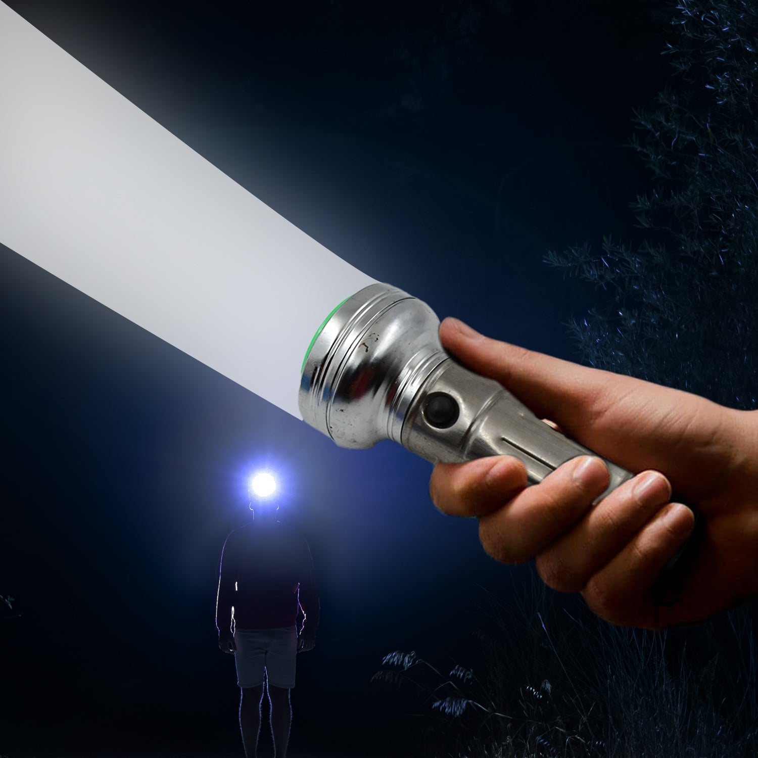 Nostalgic Flashlight,Flashlight Outdoor, Portable Nostalgic Simple Iron Outdoor Old-Fashioned Flashlight Your Brand