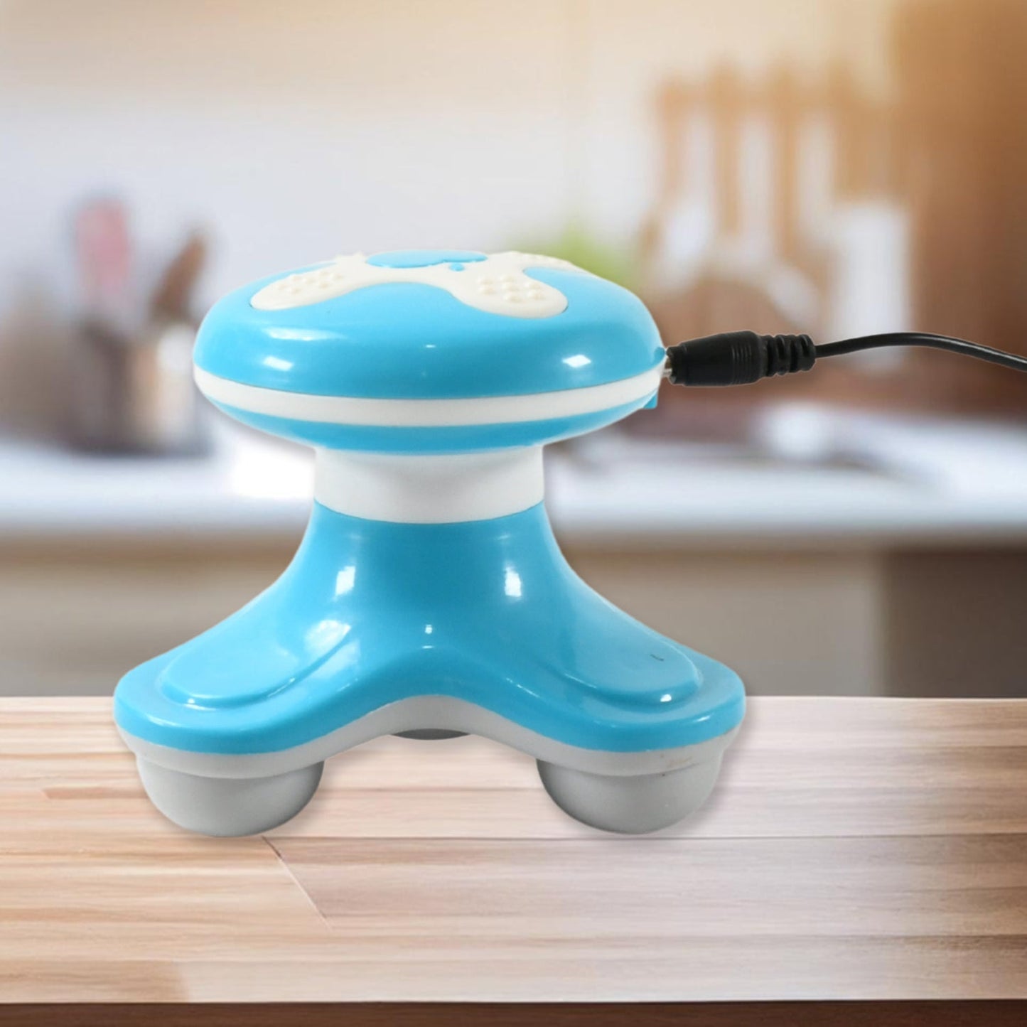 12719 Multifunctional Mini Massager Triangle Electric Usb Massager Automatic Switch Relieve Fatigue As A Gift (1 Pc  Battery Not Included) Wukusy
