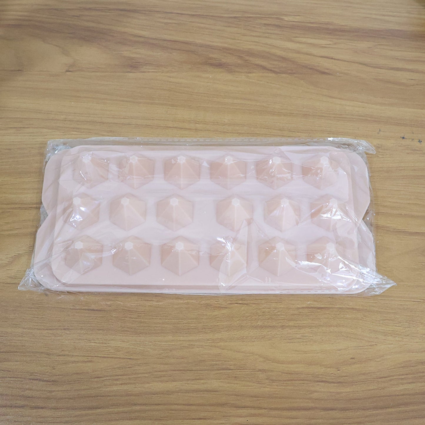 Durable Plastic Ice Cube Tray (1 Pc)