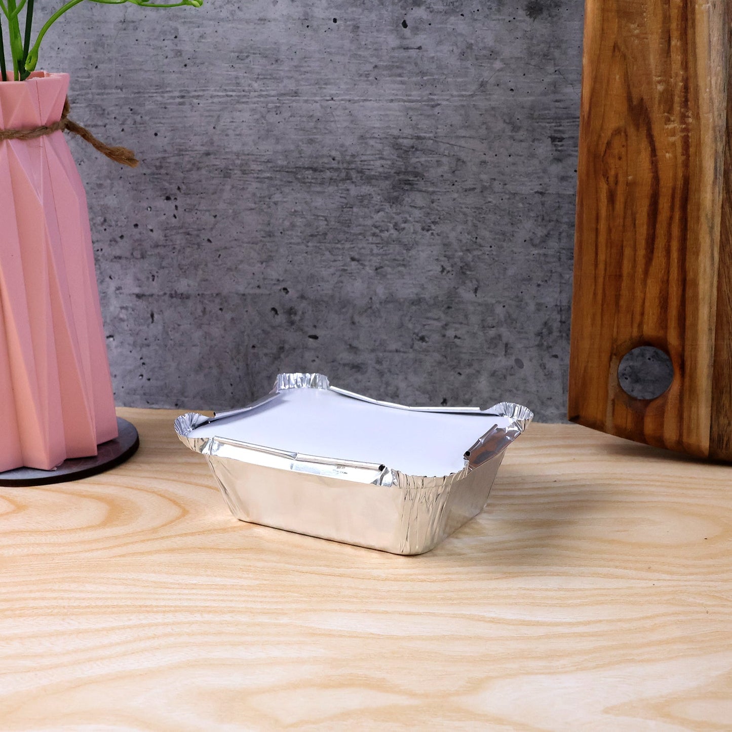 Disposable Aluminium Food Containers with Lids – 250 ml Capacity (Pack of 25)