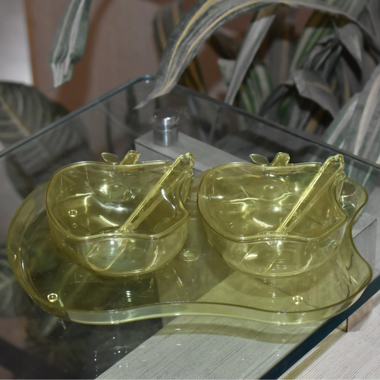 2752 Apple Shape Tray Bowl Used For Serving Snacks And Various Food Stuffs. Wukusy