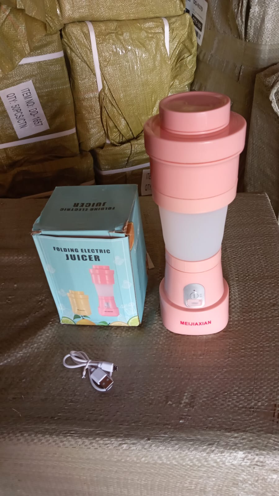 Foldable Electric Juicer, Portable Blender Stainless Steel 6 Blades (500 ML) Your Brand