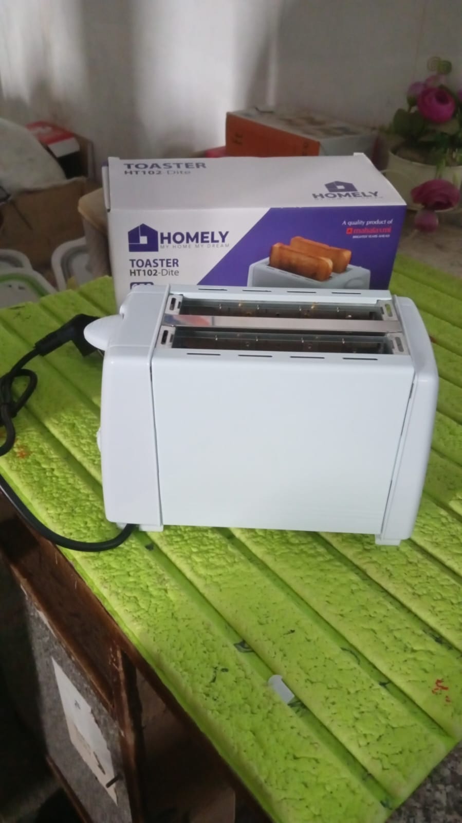 Electric Toaster Machine, Multifunctional Automatic Bread Machine (650 Watt / 1 Pc) Your Brand