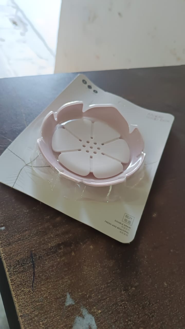 Plastic Flowers Soap Dish Bathroom Accessories Set Shower Gift (1 Pc) Your Brand