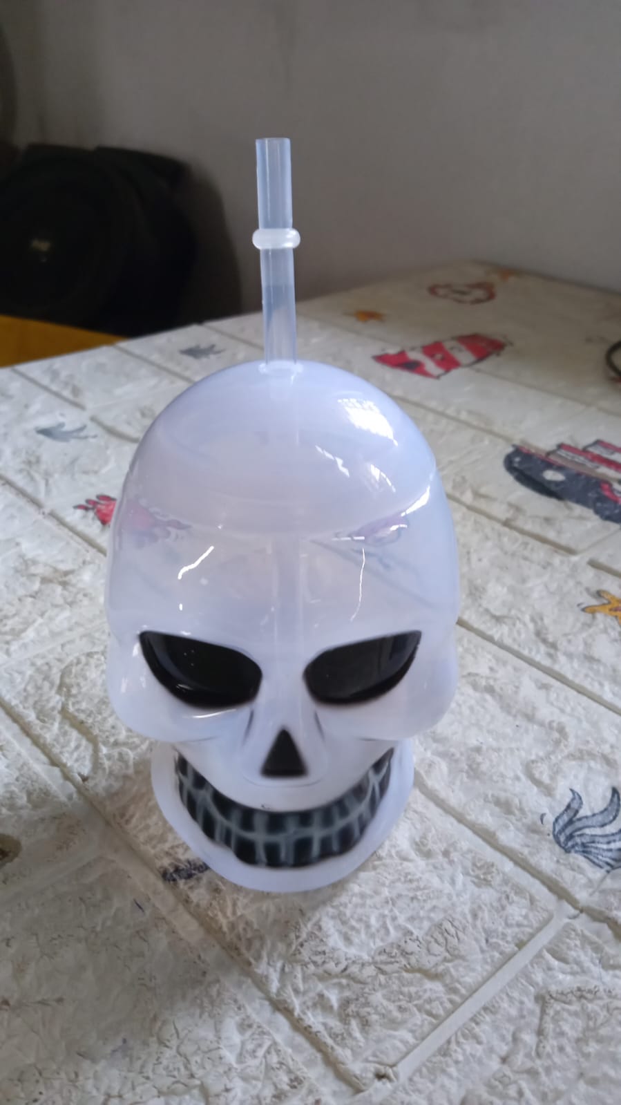 Ghost Face Bottle Water Bottle, Drinking Cup with Lid and Straw, Party Favors Summer Hawaiian and Beach Party Decorations for Kids Adults With Brown Box(1 Pc) Your Brand